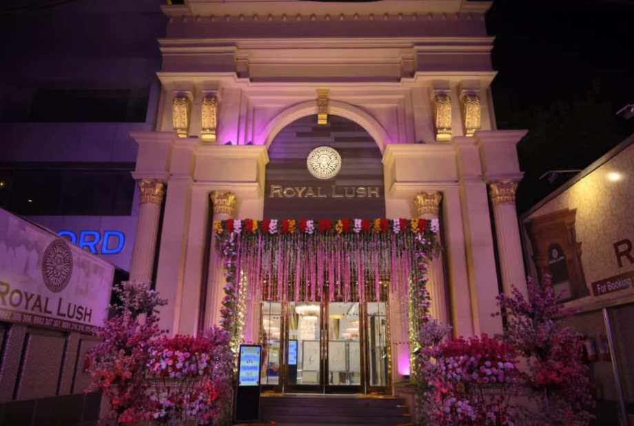 Best banquet in Delhi, Luxury feeling with low prices ROYAL LUSH